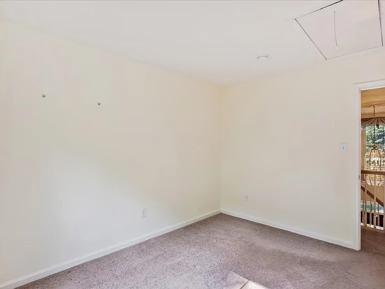 8931 Falls Farm Dr — Photo 89