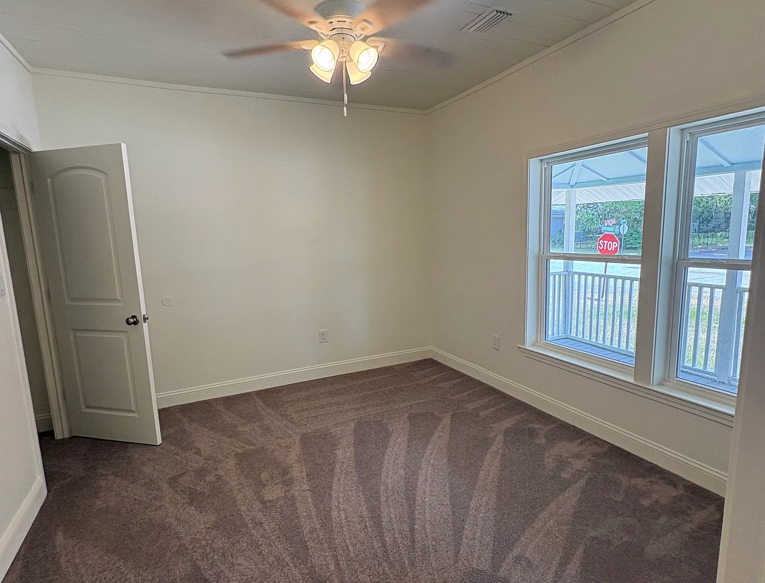 3 bed / 2 bath single family home - newly remodeled — Photo 3