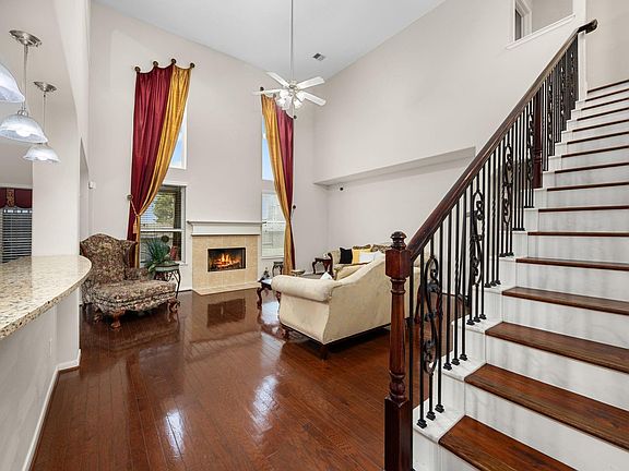4th image of 6719 Latchmore Ln