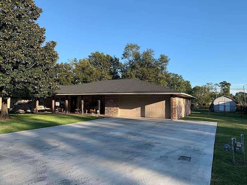 1st image of 2917 Tyler Ave