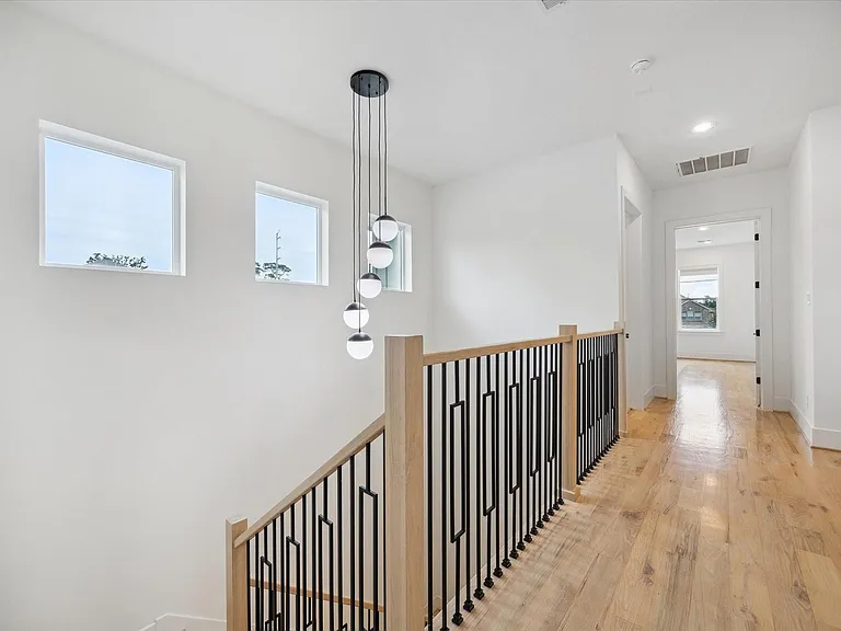 1419 Candlelight Ln — Photo 16