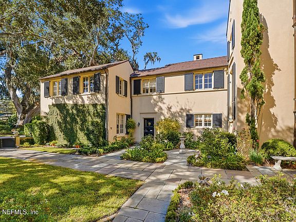 3rd image of 3775 ORTEGA Boulevard