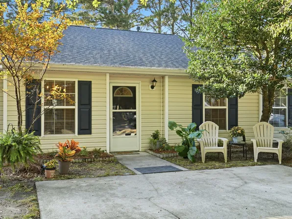 1505 Blaze Ln, Charleston, SC 29412