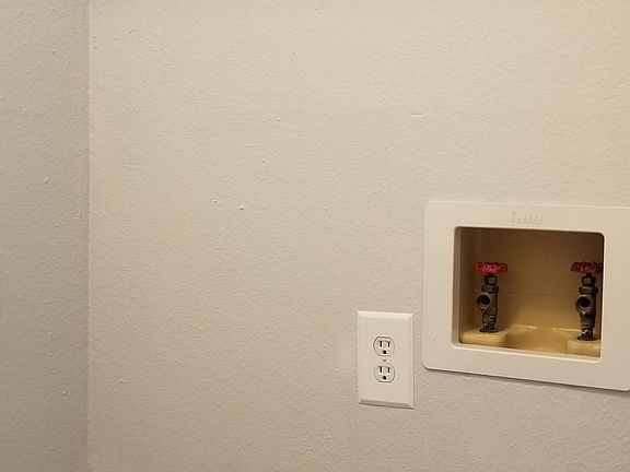 5th image of 100 Tallokas Ct APT 426