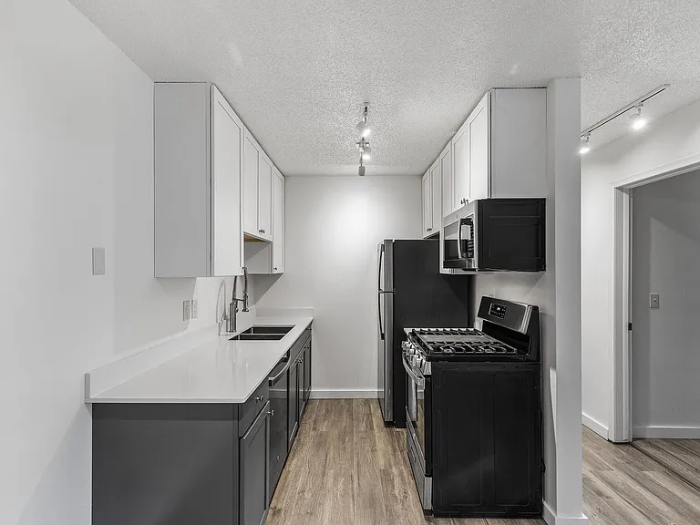 8300 Fremont Ave S — Photo 19