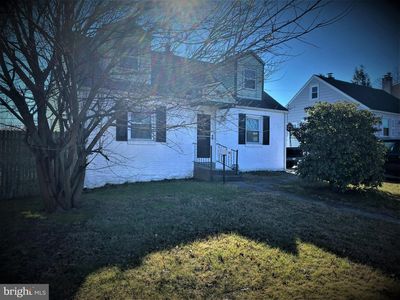 18 Neeld Ln, Aston, PA, 19014