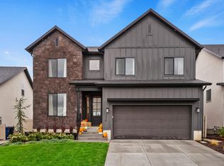 538 W Parkway Dr, Kaysville, UT 84037
