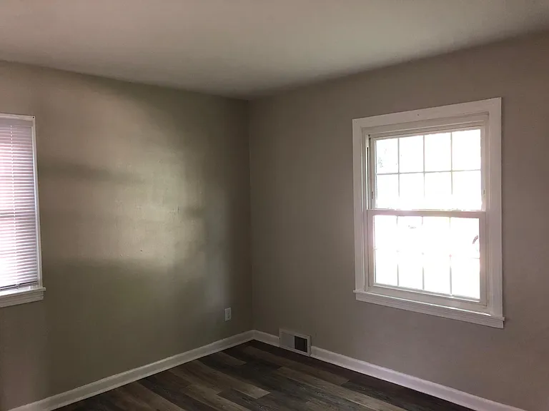 146 Valentine Dr — Photo 14