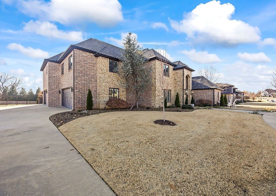 1st image of 4021 Caerleon Cir