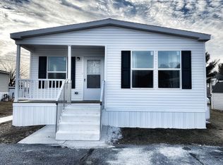 6165 Seanor Ct, Slatington, PA 18080