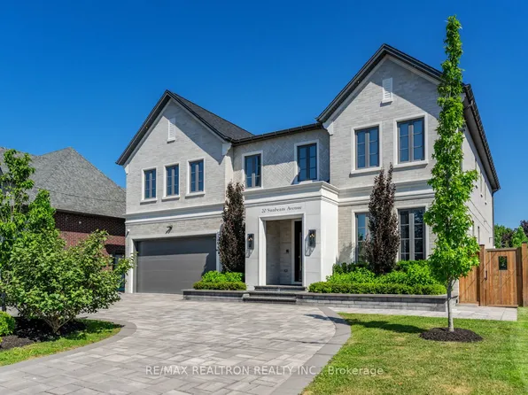 20 Sunbeam Ave, Toronto, ON M3H 1W7