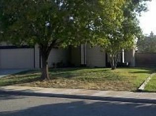 37330 Halfmoon Dr, Palmdale, CA 93550