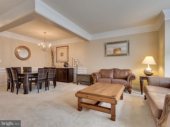 5th image of 16017 Greymill Manor Dr