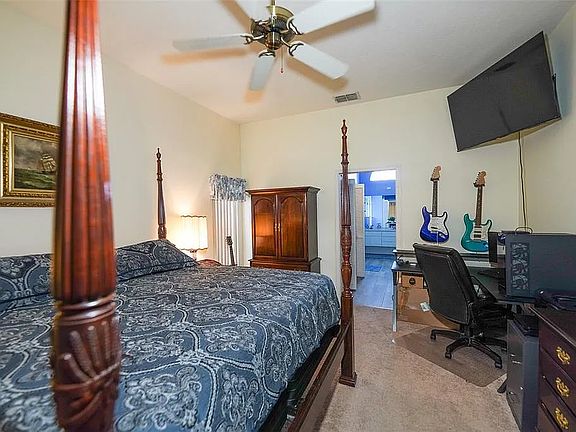 5th image of 7340 Flyway Dr