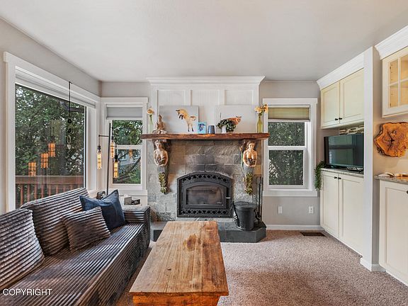 3rd image of 4041 El Sarino Ct
