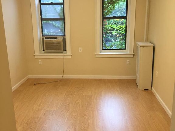 3rd image of 2914 Avenue P