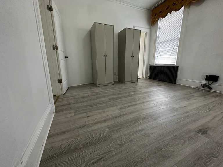 103 Zabriskie St #2 — Photo 3