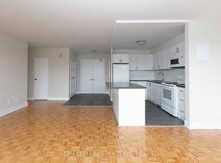 10 Shallmar Blvd #208, Toronto, ON M5N 1J4