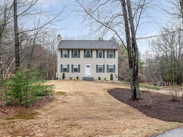 13 Sheridan Drive, Londonderry, NH 03053