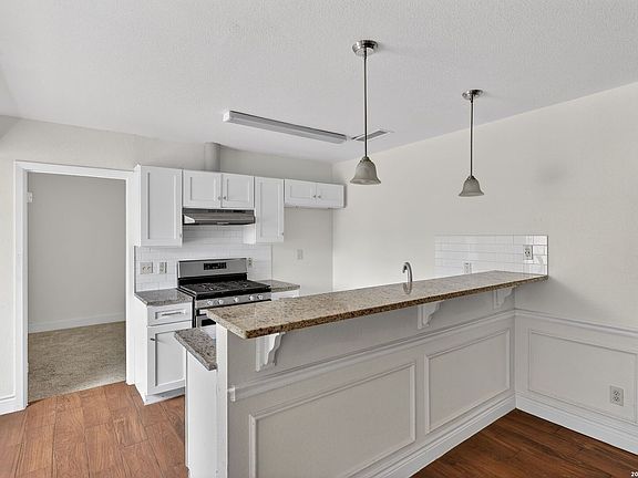4th image of 7410 BROOK VALLEY DR
