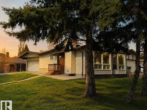 8516 190th St NW, Edmonton, AB T5T 4Z9