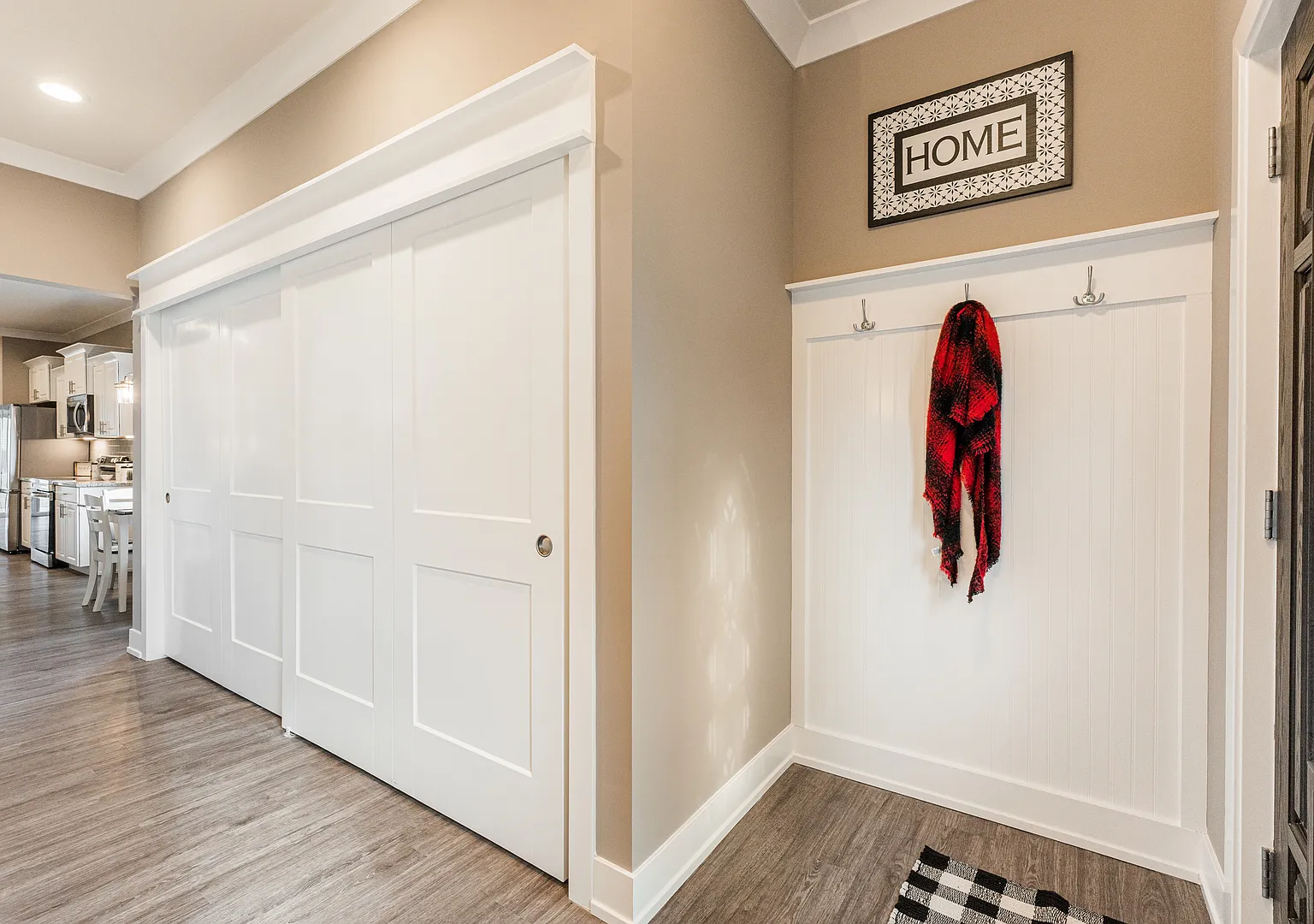 1 bed, 1100 sqft, $1,749 — Photo 3