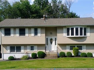 24 Gilmore Dr, Stony Point, NY 10980