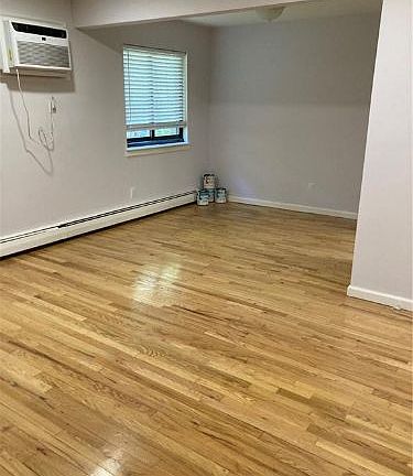 3rd image of 17 Brevoort Dr APT 1B