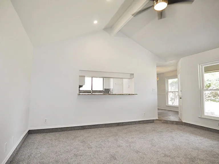 205 Juniper Dr — Photo 4