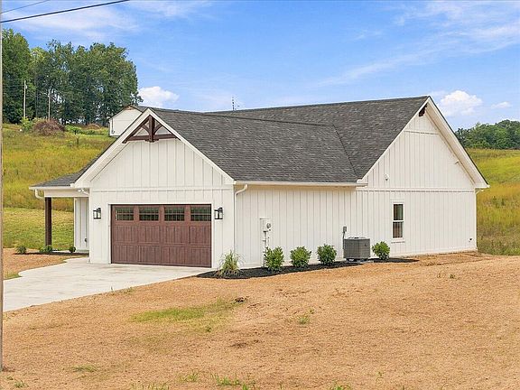 2nd image of 3711 Rocky Branch Rd