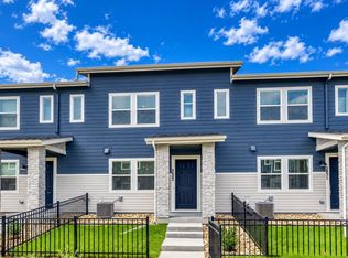 2833 Bear Springs Cir, Longmont, CO 80503