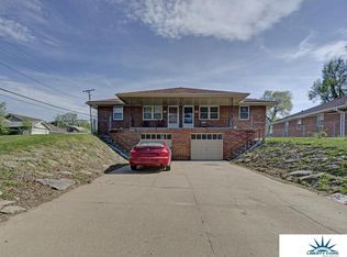 4913-15 Ohio St, Omaha, NE 68104