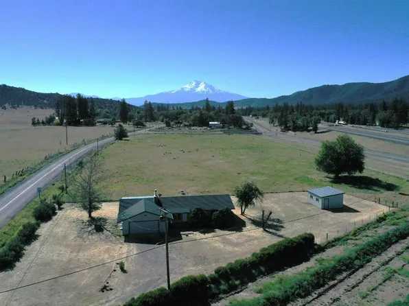 5105 Shamrock Rd, Yreka, CA 96097
