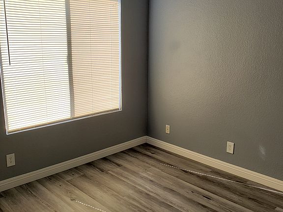 5th image of 508 N Imperial Ave #12