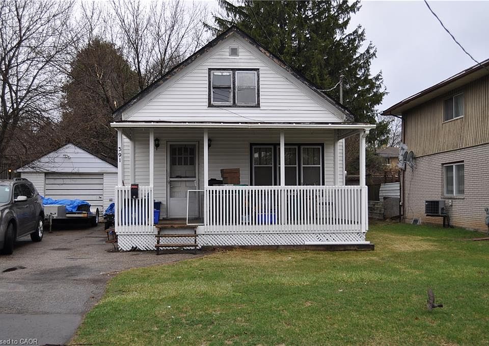 1st image of 391 Lawrence Ave