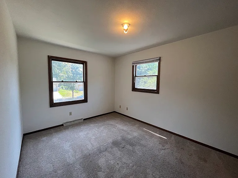 5308 Manitowoc Pkwy #1 — Photo 13