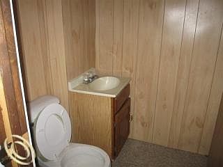 4th image of 2424 Elliott Ave