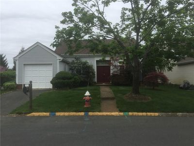 44 Rutland Ln, Monroe Township, NJ, 08831