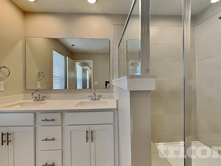 13869 Hill St — Photo 10