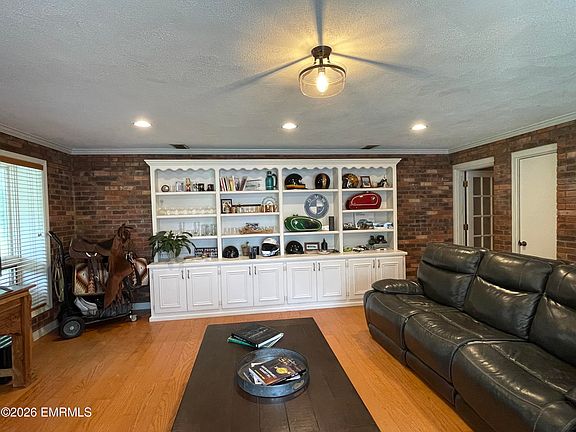 4th image of 3851 Espey Hedgepeth Rd