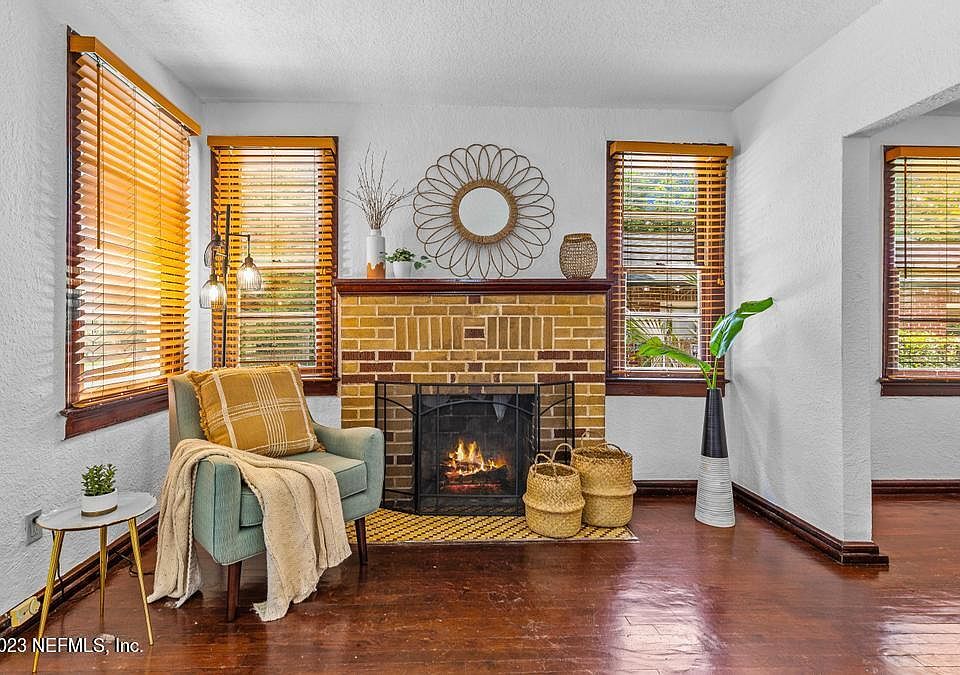 1st image of 728 ACOSTA Street