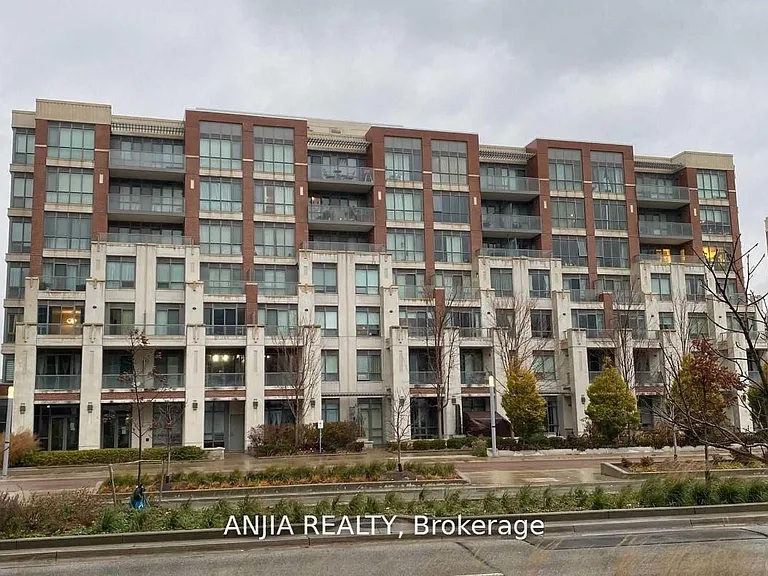 21 Upper Duke Cres #608 — Photo 1