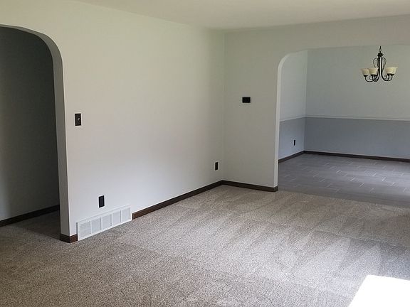 4th image of 1315 Coolidge Pl