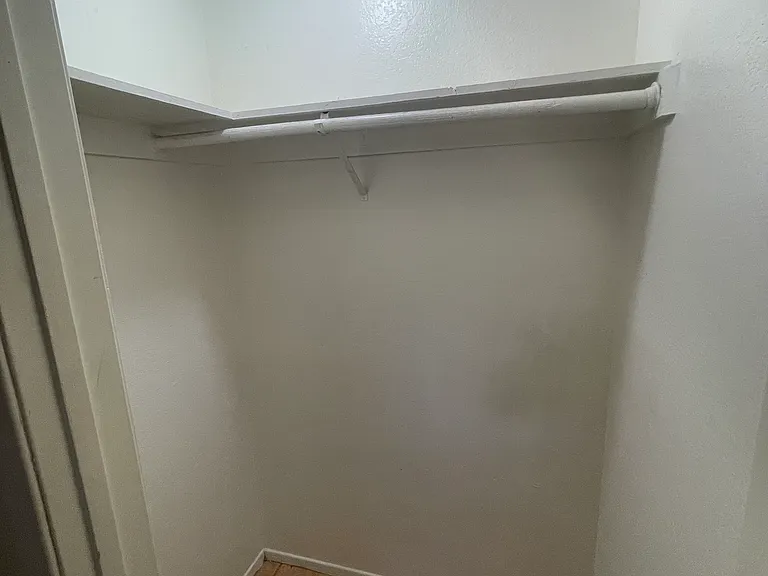 4321 Lennox Blvd #6 — Photo 8