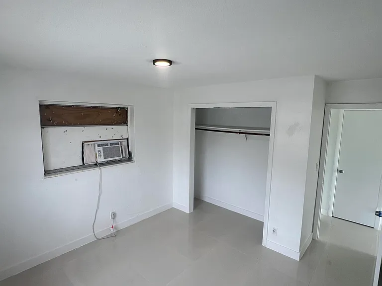 1691 SW 44th Ter #1-2 — Photo 12