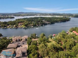 227 Lookout Pt, Hot Springs National Park, AR 71913