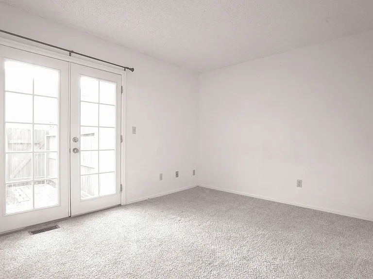3924 Berkley Ct — Photo 9