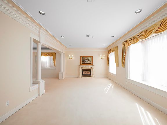 3rd image of 2039 W 62nd Ave