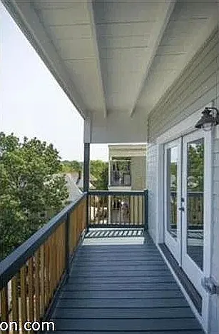 2 bed, 1050 sqft, $4,000 — Photo 2