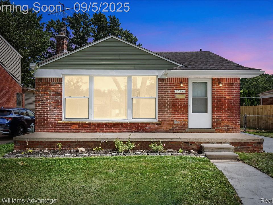 1st image of 9844 E Clements Cir